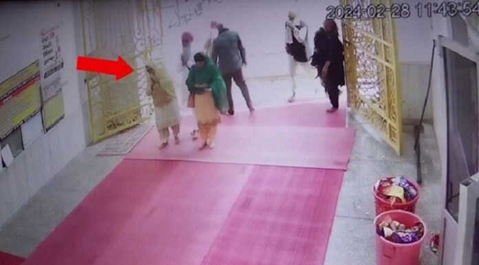 ਸੁਲਤਾਨਪੁਰ ਲੋਧੀ : ਗੁਰਦੁਆਰਾ ਸਾਹਿਬ ਮੱਥਾ ਟੇਕਣ ਗਈ ਬਜ਼ੁਰਗ ਮਹਿਲਾ ਦੀ ਮੌ.ਤ, ਪਿਆ ਦਿਲ ਦਾ ਦੌਰਾ, ਵੇਖੋ CCTV