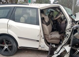 ਹੁਸ਼ਿਆਰਪੁਰ : ਭੈਣ ਦੀ ਡੋਲੀ ਤੋਰਨ ਮਗਰੋਂ ਭਿਆਨਕ ਕਾਰ ਹਾਦਸੇ ‘ਚ ਭਰਾ ਤੇ ਦਾਦੇ ਦੀ ਮੌ.ਤ