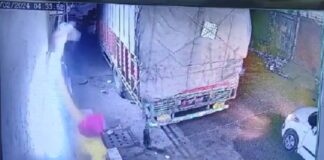 ਜਲੰਧਰ ‘ਚ ਚੋਰਾਂ ਨੂੰ ਬਿਲਕੁਲ ਨਹੀਂ ਪੁਲਿਸ ਦਾ ਖੌਫ, ਥਾਣੇ ਤੋਂ ਸਿਰਫ 200 ਮੀਟਰ ਦੂਰ ਸਥਿਤ ਦੁਕਾਨ ‘ਚੋਂ 7 ਮਿੰਟ ‘ਚ ਲੱਖਾਂ ਦੀ ਚੋਰੀ