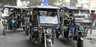 ਪੰਜਾਬ ‘ਚ ਬਿਨਾਂ ਰਜਿਸਟ੍ਰੇਸ਼ਨ ਨਹੀਂ ਚੱਲਣਗੇ ਈ-ਰਿਕਸ਼ਾ ! ਡਰਾਈਵਰਾਂ ਲਈ ਹੋਵੇਗਾ ਡਰੈੱਸ ਕੋਡ