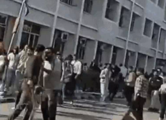 ਸੀਟੀ ਇੰਸਟੀਚਿਊਟ ‘ਚ ਵਿਦਿਆਰਥੀਆਂ ‘ਚ ਝੜਪ: ਇਕ-ਦੂਜੇ ‘ਤੇ ਪਥਰਾਅ, ਚੱਲੇ ਇੱਟਾਂ-ਰੋੜੇ, ਕਸ਼ਮੀਰੀਆਂ ਨੇ ਕਿਹਾ- ਵਿਦਿਆਰਥਣਾਂ ਨਾਲ ਛੇੜਛਾੜ ਕੀਤੀ, ਪੰਜਾਬੀਆਂ ਦਾ ਇਲਜ਼ਾਮ- ਪੱਗ ਉਤਾਰੀ, 14 ਸਸਪੈਂਡ