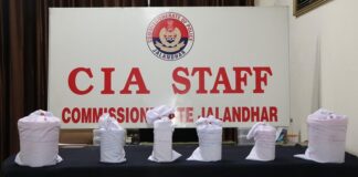 ਬ੍ਰੇਕਿੰਗ : ਜਲੰਧਰ ਪੁਲਿਸ ਨੇ ਕੋਰੀਅਰ ਰਾਹੀਂ ਵਿਦੇਸ਼ਾਂ ‘ਚ ਨਸ਼ਾ ਤਸਕਰੀ ਕਰਨ ਵਾਲੇ 9 ਮੁਲਜ਼ਮ ਕੀਤੇ ਗ੍ਰਿਫਤਾਰ, 22 ਕਿਲੋ ਅਫੀਮ ਕੀਤੀ ਬਰਾਮਦ