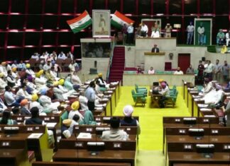 ਪੰਜਾਬ ‘ਚ ਪ੍ਰਾਈਵੇਟ ਸਕੂਲਾਂ ਵਲੋਂ ਹੁੰਦੀ ਵਿਦਿਆਰਥੀਆਂ ਦੀ ਲੁੱਟ ‘ਤੇ ਲੱਗੇਗੀ ਰੋਕ, ਵਿਧਾਨ ਸਭਾ ‘ਚ ਉਠਿਆ ਮੁੱਦਾ