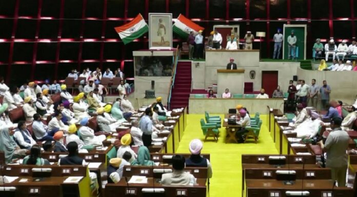 ਪੰਜਾਬ ‘ਚ ਪ੍ਰਾਈਵੇਟ ਸਕੂਲਾਂ ਵਲੋਂ ਹੁੰਦੀ ਵਿਦਿਆਰਥੀਆਂ ਦੀ ਲੁੱਟ ‘ਤੇ ਲੱਗੇਗੀ ਰੋਕ, ਵਿਧਾਨ ਸਭਾ ‘ਚ ਉਠਿਆ ਮੁੱਦਾ