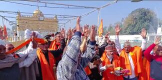 ਹਿੰਦੂ ਤੀਰਥ ਯਾਤਰੀਆਂ ਦਾ ਜਥਾ ਪਾਕਿਸਤਾਨ ਵਿਖੇ ਕਟਾਸ ਰਾਜ ਦੀ ਯਾਤਰਾ ਲਈ ਹੋਇਆ ਰਵਾਨਾ