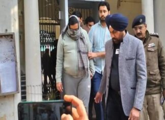 ਬ੍ਰੇਕਿੰਗ : ਬਰਗਾੜ੍ਹੀ ਬੇਅਦਬੀ ਕਾਂਡ ਦੇ ਮੁੱਖ ਸਾਜਿਸ਼ਕਰਤਾ ਡੇਰਾ ਪ੍ਰੇਮੀ ਪ੍ਰਦੀਪ ਕਲੇਰ ਨੂੰ ਮਿਲੀ ਜ਼ਮਾਨਤ