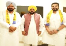 ਮਾਝੇ ‘ਚ ਮਜ਼ਬੂਤ ਹੋਈ AAP : ਭੁਪਿੰਦਰ ਸਿੰਘ ਸੰਧੂ ਤੇ NSUI ਪੰਜਾਬ ਦੇ ਸਾਬਕਾ ਮੀਤ ਪ੍ਰਧਾਨ ਕੰਵਰ ਸੰਧੂ ਆਪ ‘ਚ ਹੋਏ ਸ਼ਾਮਲ
