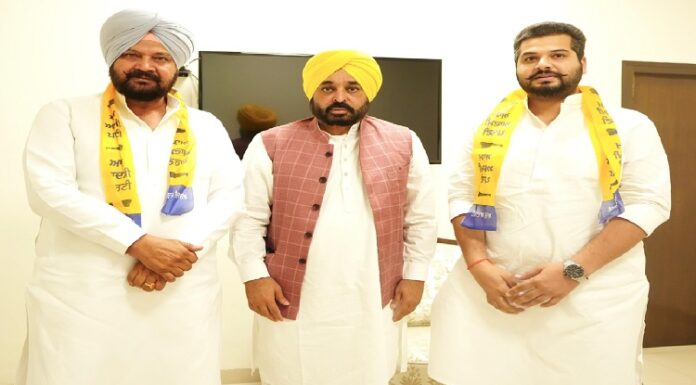 ਮਾਝੇ ‘ਚ ਮਜ਼ਬੂਤ ਹੋਈ AAP : ਭੁਪਿੰਦਰ ਸਿੰਘ ਸੰਧੂ ਤੇ NSUI ਪੰਜਾਬ ਦੇ ਸਾਬਕਾ ਮੀਤ ਪ੍ਰਧਾਨ ਕੰਵਰ ਸੰਧੂ ਆਪ ‘ਚ ਹੋਏ ਸ਼ਾਮਲ