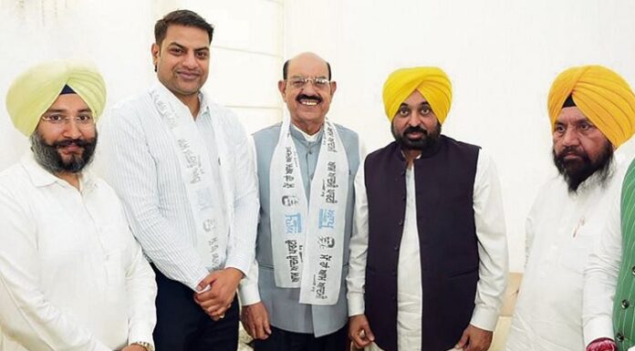ਬ੍ਰੇਕਿੰਗ : ਜਲੰਧਰ ਜ਼ਿਮਨੀ ਚੋਣ ਲਈ AAP ਨੇ ਮਹਿੰਦਰ ਭਗਤ ਨੂੰ ਐਲਾਨਿਆ ਉਮੀਦਵਾਰ