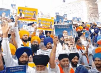 ਆਪ੍ਰੇਸ਼ਨ ਬਲੂ ਸਟਾਰ ਦੀ ਬਰਸੀ ਮੌਕੇ ਸ੍ਰੀ ਹਰਿਮੰਦਰ ਸਾਹਿਬ ‘ਚ ਲੱਗੇ ਖਾਲਿਸਤਾਨੀ ਨਾਅਰੇ, ਭਿੰਡਰਾਂਵਾਲੇ ਦੀਆਂ ਤਸਵੀਰਾਂ ਲੈ ਕੇ ਪਹੁੰਚੇ ਸਮਰਥਕ