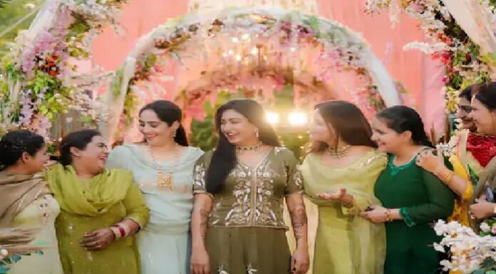 ਕੈਬਨਿਟ ਮੰਤਰੀ ਅਨਮੋਲ ਗਗਨ ਮਾਨ ਭਲਕੇ ਬੱਝਣਗੇ ਵਿਆਹ ਦੇ ਬੰਧਨ ‘ਚ, ਮਹਿੰਦੀ ਦੀ ਰਸਮ ਦੀਆਂ ਵੇਖੋ ਖੂਬਸੂਰਤ ਤਸਵੀਰਾਂ