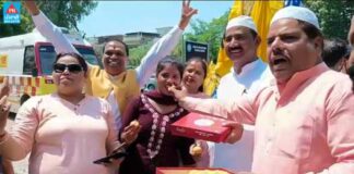 ਜਲੰਧਰ ਦੀ ਜਿੱਤ ਤੋਂ ਬਾਅਦ ਆਪ ਲੀਡਰਾਂ ‘ਚ ਖੁਸ਼ੀ, ਥਾਂ-ਥਾਂ ਵੰਡੇ ਜਾ ਰਹੇ ਲੱਡੂ