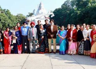 KMV ਭਾਰਤ ਤੇ ਵਿਦੇਸ਼ਾਂ ਦੀਆਂ ਟੌਪ ਯੂਨੀਵਰਸਿਟੀਆਂ ਦੇ 140 ਸਿੱਖਿਆ ਸ਼ਾਸਤਰੀਆਂ ਤੇ ਉਦਯੋਗ ਮਾਹਰਾਂ ਦੇ ਇਨਪੁਟ ਨਾਲ ਭਵਿੱਖਵਾਦੀ ਪਾਠਕ੍ਰਮ ਕਰ ਰਿਹਾ ਤਿਆਰ