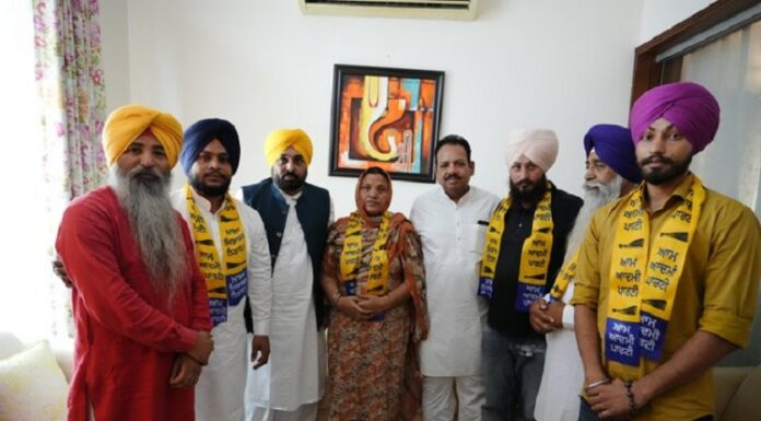 ਜਲੰਧਰ ਜ਼ਿਮਨੀ ਚੋਣ ਨਾਲ ਜੁੜੀ ਵੱਡੀ ਖਬਰ ! ਅਕਾਲੀ ਦਲ ਦੀ ਉਮੀਦਵਾਰ ਆਪ ‘ਚ ਹੋਈ ਸ਼ਾਮਲ