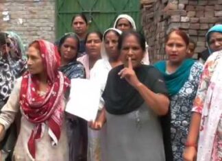 ਲੁਧਿਆਣਾ ‘ਚ ਬਿਜਲੀ ਕੱਟਾਂ ਤੋਂ ਪ੍ਰੇਸ਼ਾਨ ਲੋਕਾਂ ਨੇ ਕੀਤਾ ਪ੍ਰਦਰਸ਼ਨ