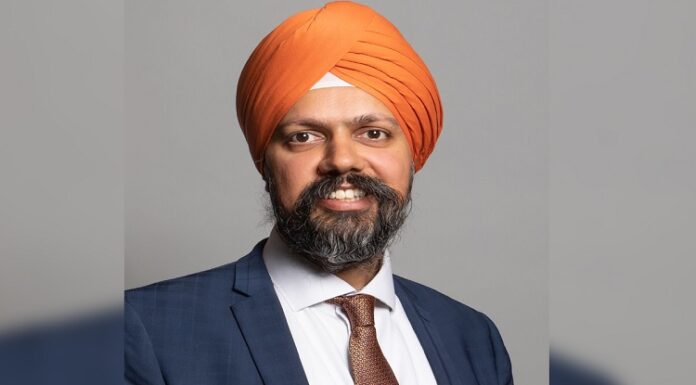 UK ਤੋਂ ਵੱਡੀ ਖਬਰ ! ਸਲੋਹ ਹਲਕੇ ਤੋਂ ਉਮੀਦਵਾਰ ਤਨਮਨਜੀਤ ਸਿੰਘ ਢੇਸੀ ਤੀਜੀ ਵਾਰ ਬਣੇ MP