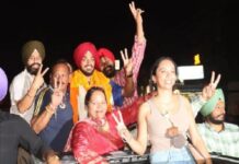 ਘਰ ਪੁੱਜੇ ਅਰਸ਼ਦੀਪ ਸਿੰਘ ਦਾ ਸ਼ਾਨਦਾਰ ਸਵਾਗਤ, ਫੈਨਜ਼ ਦਾ ਕੀਤਾ ਹੱਥ ਜੋੜ ਧੰਨਵਾਦ