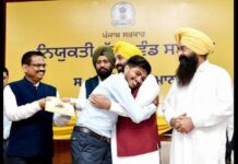 CM ਮਾਨ ਨੇ 417 ਨੌਜਵਾਨਾਂ ਨੂੰ ਦਿੱਤੇ ਨਿਯੁਕਤੀ, ਕਿਹਾ ‘ਜੇ ਇਥੇ ਯੋਗਤਾ ਅਨੁਸਾਰ ਨੌਕਰੀ ਮਿਲ ਰਹੀ ਹੈ ਤਾਂ ਵਿਦੇਸ਼ ਜਾਣ ਦੀ ਕੀ ਲੋੜ’