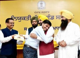 CM ਮਾਨ ਨੇ 417 ਨੌਜਵਾਨਾਂ ਨੂੰ ਦਿੱਤੇ ਨਿਯੁਕਤੀ, ਕਿਹਾ ‘ਜੇ ਇਥੇ ਯੋਗਤਾ ਅਨੁਸਾਰ ਨੌਕਰੀ ਮਿਲ ਰਹੀ ਹੈ ਤਾਂ ਵਿਦੇਸ਼ ਜਾਣ ਦੀ ਕੀ ਲੋੜ’