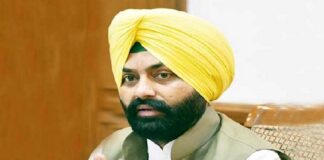 ਸੜਕ ਹਾਦਸਿਆਂ ਨੂੰ ਠੱਲ੍ਹ ਪਾਉਣ ਲਈ ਲਾਲਜੀਤ ਭੁੱਲਰ ਵੱਲੋਂ ਸੂਬੇ ‘ਚ ਟਰਾਂਸਪੋਰਟ ਪ੍ਰਸ਼ਾਸਨ ‘ਚ ਹੋਰ ਸੁਧਾਰ ਲਿਆਉਣ ‘ਤੇ ਜ਼ੋਰ