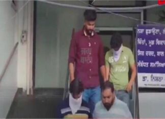 ਗੁਰਦੁਆਰੇ ਨੇੜੇ ਸਪਾ ਸੈਂਟਰ ਦੀ ਆੜ ‘ਚ ਚੱਲ ਰਹੇ ਦੇਹ ਵਪਾਰ ‘ਤੇ ਪੁਲਿਸ ਦਾ ਐਕਸ਼ਨ, ਕਈ ਮੁੰਡੇ-ਕੁੜੀਆਂ ਨੂੰ ਕੀਤਾ ਕਾਬੂ