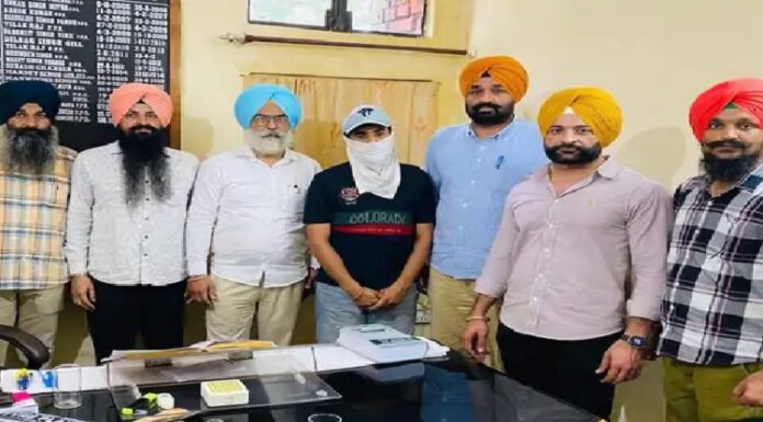 ਵਿਜੀਲੈਂਸ ਬਿਊਰੋ ਨੇ ਇੰਸਪੈਕਟਰ ਨੂੰ ਰਿਸ਼ਵਤ ਲੈਂਦਿਆਂ ਰੰਗੇ ਹੱਥੀਂ ਕੀਤਾ ਕਾਬੂ, ਸਹਿਕਾਰੀ ਸਭਾ ਨੂੰ ਬਹਾਲ ਕਰ ਲਈ ਮੰਗੇ ਸੀ ਡੇਢ ਲੱਖ