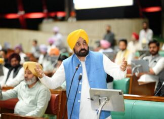 CM ਮਾਨ ਦਾ ਵੱਡਾ ਬਿਆਨ : ਸ੍ਰੀ ਗੁਰੂ ਗ੍ਰੰਥ ਸਾਹਿਬ ਦੀ ਬੇਅਦਬੀ ਦੇ ਦੋਸ਼ੀਆਂ ਨੂੰ ਦਿਵਾਵਾਂਗੇ ਮਿਸਾਲੀ ਸਜ਼ਾ, ਪੁੱਖਤਾ ਸਬੂਤ ਕਰ ਲਏ ਇਕੱਠੇ, ਜਲਦੀ FIR ਕਰਾਂਗੇ ਦਰਜ