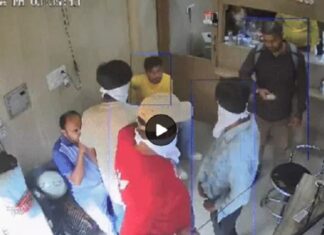 ਲੁਧਿਆਣਾ ‘ਚ ਹਥਿਆਰਬੰਦ ਲੁਟੇਰਿਆਂ ਨੇ ਮਨੀ ਟਰਾਂਸਫਰ ਦੀ ਦੁਕਾਨ ਨੂੰ ਲੁੱਟਣ ਦੀ ਕੀਤੀ ਕੋਸ਼ਿਸ਼, ਦੁਕਾਨਦਾਰ ਨੇ ਕੈਬਿਨ ‘ਚ ਬੰਦ ਹੋ ਕੇ ਬਚਾਈ ਜਾਨ