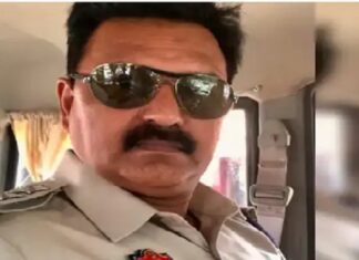 ਅੰਮ੍ਰਿਤਸਰ ‘ਚ ਡੀਐਸਪੀ ਦੀ ਗ੍ਰਿਫ਼ਤਾਰੀ ਲਈ ਰੈੱਡ ਅਲਰਟ ਜਾਰੀ, ਭ੍ਰਿਸ਼ਟਾਚਾਰ ਦੇ ਦੋਸ਼ਾਂ ‘ਚ ਫਰਾਰ, ਫੋਨ ਵੀ ਬੰਦ