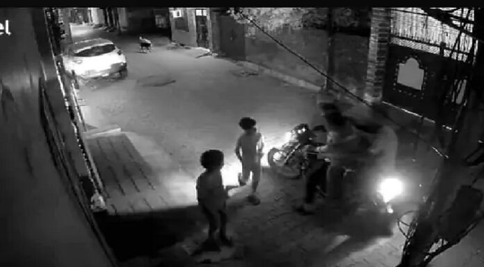 ਲੁਧਿਆਣਾ : ਗਲੀ ‘ਚ ਖੇਡ ਰਿਹਾ ਬੱਚਾ ਬਦਮਾਸ਼ਾਂ ਨੇ ਕੀਤਾ ਅਗਵਾ, ਵਾਰਦਾਤ CCTV ‘ਚ ਕੈਦ