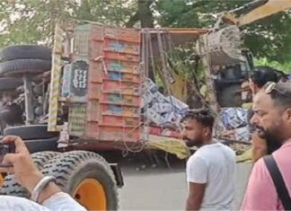 ਹੁਸ਼ਿਆਰਪੁਰ ‘ਚ ਵਾਪਰਿਆ ਭਿਆਨਕ ਹਾਦਸਾ, ਇਕ ਵਿਅਕਤੀ ਦੀ ਮੌਤ, ਹਾਈਵੇ ‘ਤੇ ਲੱਗ ਗਿਆ ਜਾਮ