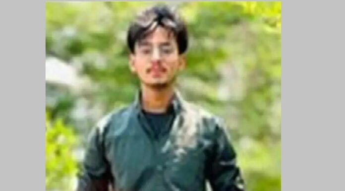 ਨਾਜਾਇਜ਼ ਸਬੰਧਾਂ ਤੋਂ ਰੋਕਣ ‘ਤੇ ਪਿਓ ਬਣਿਆ ਜਲਾਦ, ਪੁੱਤ ਦਾ ਗੋਲੀਆਂ ਮਾਰ ਕੇ ਕੀਤਾ ਕਤਲ, ਮਾਂ-ਧੀ ਨੇ ਮਸਾਂ ਬਚਾਈ ਜਾਨ