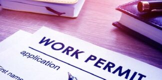 ਕੈਨੇਡਾ ‘ਚ ਭਾਰਤੀ ਵਿਦਿਆਰਥੀਆਂ ਨੂੰ ਵੱਡਾ ਝਟਕਾ, 4 ਲੱਖ ਵਿਦਿਆਰਥੀਆਂ ਦੇ ਵਰਕ ਪਰਮਿਟ ‘ਤੇ ਮੰਡਰਾ ਰਿਹਾ ਖਤਰਾ