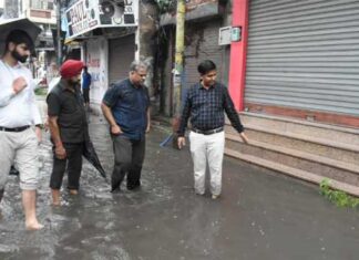 ਬਰਸਾਤ ਦੇ ਮੌਸਮ ਦੌਰਾਨ ਡਿਪਟੀ ਕਮਿਸ਼ਨਰ ਨੇ ਪਾਣੀ ਜਮਾ ਹੋਣ ਦੀ ਸਥਿਤੀ ਦਾ ਲਿਆ ਜਾਇਜ਼ਾ