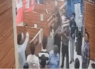 ਜਲੰਧਰ : ਅਮਰੀਕਾ ਦਾ ਵੀਜ਼ਾ ਨਾ ਆਉਣ ‘ਤੇ ਟਰੈਵਲ ਏਜੰਸੀ ‘ਤੇ ਹਮਲਾ, ਕੁੱਟਮਾਰ ਕਰ ਕੇ ਕੀਤੀ ਭੰਨਤੋੜ