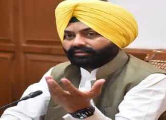 ਪੰਜਾਬ ਟਰਾਂਸਪੋਰਟ ਵਿਭਾਗ ਦੀ ਵੱਡੀ ਕਾਰਵਾਈ ! 600 ਬੱਸਾਂ ਦੇ ਪਰਮਿਟ ਕੀਤੇ ਰੱਦ, ਬਾਦਲ ਪਰਿਵਾਰ ਦੀਆਂ ਬੱਸਾਂ ਵੀ ਸ਼ਾਮਲ