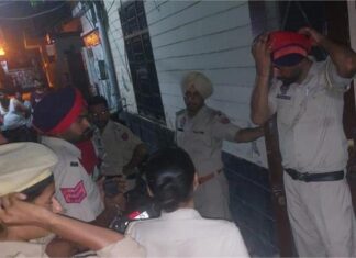 ਲੁਧਿਆਣਾ : ਪੁਲਿਸ ਵੱਲੋਂ STF ਨਾਲ ਮਿਲ ਕੇ ਹਵਾਲਾ ਦਾ ਧੰਦਾ ਕਰਨ ਵਾਲੇ ਸ਼ੱਕੀਆਂ ਘਰ ਛਾਪੇਮਾਰੀ, ਫਿਲਮੀ ਅੰਦਾਜ਼ ‘ਚ ਕੀਤੀ ਕਾਰਵਾਈ