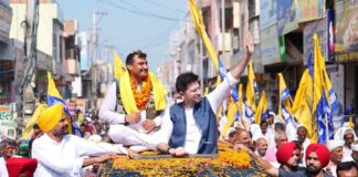 ਆਪ ਉਮੀਦਵਾਰ ਪਵਨ ਫ਼ੌਜੀ ਨੇ MP ਰਾਘਵ ਚੱਢਾ ਦੀ ਮੌਜੂਦਗੀ ‘ਚ ਉਚਾਨਾ ਤੋਂ ਕੀਤੀ ਨਾਮਜ਼ਦਗੀ ਦਾਖਲ, ਸ਼ਹਿਰ ‘ਚ ਕੱਢਿਆ ਰੋਡ ਸ਼ੋਅ