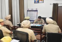 ਐਕਸ਼ਨ ‘ਚ CP ਸਵਪਨ ਸ਼ਰਮਾ ! ਜਲੰਧਰ ਦੇ ਥਾਣਿਆਂ ਦੀ ਕੀਤੀ ਅਚਨਚੇਤ ਚੈਕਿੰਗ, ਪੈਂਡਿੰਗ ਪਏ ਕੇਸਾਂ ਨੂੰ ਲੈ ਕੇ ਪਈ ਅਧਿਕਾਰੀਆਂ ਨੂੰ ਝਾੜ
