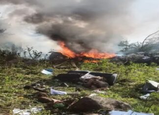 ਵੱਡੀ ਖਬਰ ! ਪੁਣੇ ‘ਚ ਟੇਕਆਫ ਤੋਂ ਬਾਅਦ ਹੈਲੀਕਾਪਟਰ ਹੋਇਆ ਕਰੈਸ਼, 3 ਲੋਕਾਂ ਦੀ ਮੌਕੇ ‘ਤੇ ਮੌਤ