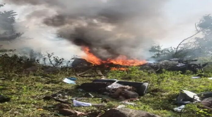 ਵੱਡੀ ਖਬਰ ! ਪੁਣੇ ‘ਚ ਟੇਕਆਫ ਤੋਂ ਬਾਅਦ ਹੈਲੀਕਾਪਟਰ ਹੋਇਆ ਕਰੈਸ਼, 3 ਲੋਕਾਂ ਦੀ ਮੌਕੇ ‘ਤੇ ਮੌਤ