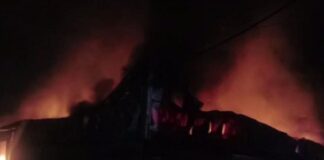 ਤਰਨਤਾਰਨ ‘ਚ ਕੰਬਲ ਫੈਕਟਰੀ ‘ਚ ਲੱਗੀ ਅੱਗ, ਲੱਖਾਂ ਰੁਪਏ ਦਾ ਨੁਕਸਾਨ