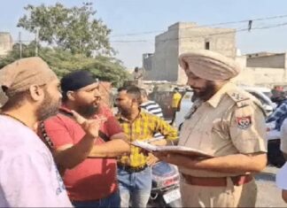 ਲੁਧਿਆਣਾ : ਝਗੜੇ ਕਾਰਨ ਸ਼ਰਾਬੀ ਗੁਆਂਢੀ ਨੇ 3 ਫਾਸਟ ਫੂਡ ਦੀਆਂ ਰੇਹੜੀਆਂ ਨੂੰ ਲਾਈ ਅੱਗ, ਲੱਖਾਂ ਦਾ ਹੋਇਆ ਨੁਕਸਾਨ