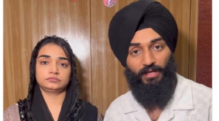 ਕੁੱਲ੍ਹੜ ਪੀਜ਼ਾ ਕਪਲ ਖਿਲਾਫ ਫਿਰ ਤੋਂ ਪ੍ਰਦਰਸ਼ਨ ਕਰਨਗੇ ਨਿਹੰਗ, ਕਾਰਵਾਈ ਕਰਵਾਉਣ ‘ਤੇ ਅੜੇ