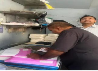 ਸਾਵਧਾਨ ! ਲੁਧਿਆਣਾ ‘ਚ ਵਿਕ ਰਿਹਾ ਮਿਲਾਵਟੀ ਪਨੀਰ, ਸਿਹਤ ਵਿਭਾਗ ਨੇ ਡੇਅਰੀ ‘ਤੇ ਛਾਪਾ ਮਾਰ ਕੇ ਡੇਢ ਕੁਇੰਟਲ ਕੀਤਾ ਨਸ਼ਟ