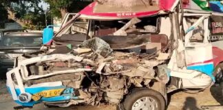 ਹੁਸ਼ਿਆਰਪੁਰ ‘ਚ ਮਰੀਜ਼ ਲੈ ਕੇ ਜਾ ਰਹੀ ਐਂਬੂਲੈਂਸ ਤੇ ਟਰੱਕ ਵਿਚਾਲੇ ਜਬਰਦਸਤ ਟੱਕਰ, ਔਰਤ ਦੀ ਮੌਤ, 5 ਜ਼ਖਮੀ