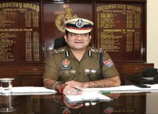 ਐਕਸ਼ਨ ਮੋਡ ‘ਚ CP ਸਵਪਨ ਸ਼ਰਮਾ ! ਦੋਸ਼ੀਆਂ ਖਿਲਾਫ ਕਾਰਵਾਈ ‘ਚ ਢਿੱਲ ਵਰਤਣ ‘ਤੇ ਥਾਣਾ ਤੇ ਚੌਕੀ ਇੰਚਾਰਜ ਕੀਤੇ ਲਾਈਨ ਹਾਜ਼ਰ