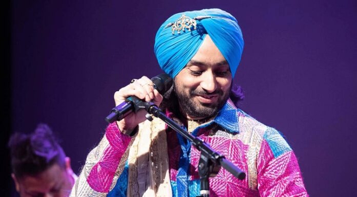 ਮਸ਼ਹੂਰ ਸੂਫੀ ਗਾਇਕ ਸਤਿੰਦਰ ਸਰਤਾਜ ਲਈ ਖੜ੍ਹੀ ਹੋਈ ਨਵੀਂ ਮੁਸੀਬਤ, ਅਦਾਲਤ ਨੇ ਭੇਜੇ ਸੰਮਨ