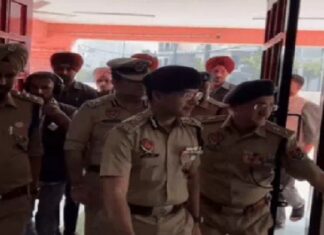 ਬ੍ਰੇਕਿੰਗ : ਜਲੰਧਰ ਪੁੱਜੇ DGP ਗੌਰਵ ਯਾਦਵ, ਅਚਨਚੇਤ ਥਾਣੇ ਦਾ ਕੀਤਾ ਨਿਰੀਖਣ, ਦਿੱਤੇ ਸਖਤ ਨਿਰਦੇਸ਼