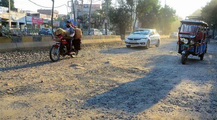 ਜਲੰਧਰ ਵਾਸੀਆਂ ਲਈ ਚੰਗੀ ਖਬਰ ! ਨਵੇਂ ਸਾਲ ਤੋਂ ਪਹਿਲਾਂ ਸ਼ਹਿਰ ਦੀਆਂ ਟੁੱਟੀਆਂ ਸੜਕਾਂ ਤੋਂ ਮਿਲੇਗਾ ਛੁਟਕਾਰਾ